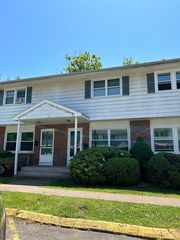 16 Lawton Road APT 29, Manchester, CT 06042