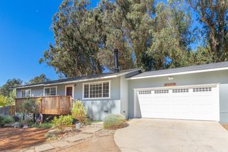 980 Carr Ave, Aromas, CA 95004