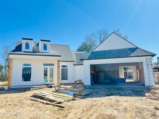238 Treescape Dr, Lafayette, LA 70508