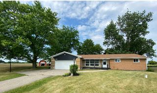 8921 N  Mission Rd, Clare, MI 48617