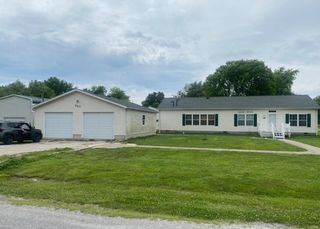 503 Jefferson St, Donnellson, IL 62019