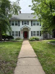 425 N  Bluff Ave, Wichita, KS 67208