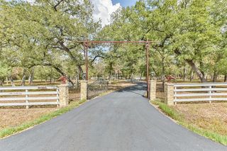 40060 Bosque Rd, Hempstead, TX 77445
