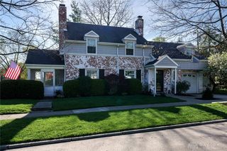 402 East Dr, Dayton, OH 45419