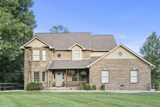 101 Lake Vista Dr, Georgetown, KY 40324