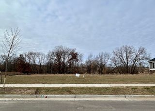 7802 Bluestem Trl, Deforest, WI 53532