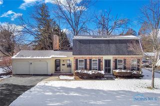 1040 Hickory St, Perrysburg, OH 43551