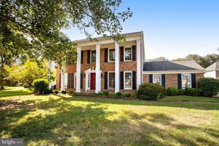 9606 Riverdale Pl, Manassas, VA 20110