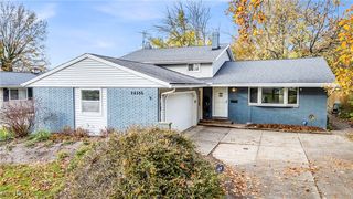 24556 Mitchell Dr, North Olmsted, OH 44070