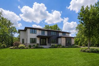 1138 S  Ridge Rd, Lake Forest, IL 60045
