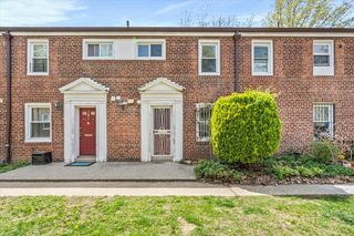 147-43 Village Road #38C, Jamaica, NY 11435