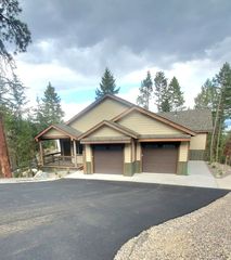 139 Wulff Ln, Lakeside, MT 59922