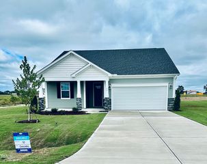 36 Pecan Brook Ct, Broadway, NC 27505