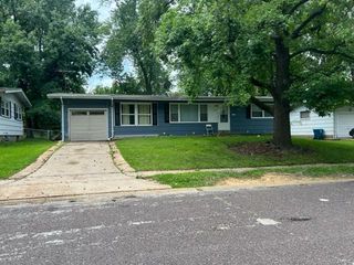 3012 Solway Ave, Saint Louis, MO 63136