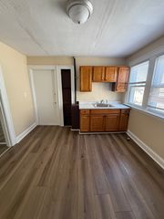 61 Truman St #C, New Haven, CT 06519