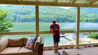 1120 Lakeview Dr, Butler, TN 37640