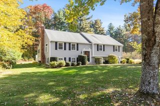 22 Studley Ln, Hanover, MA 02339