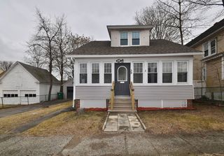 39 Algonquin St, Chicopee, MA 01013