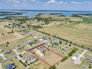 401 Ridgecrest Pl, Sanger, TX 76266