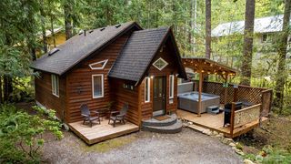 7419 Canyon View Drive, Glacier, WA 98244