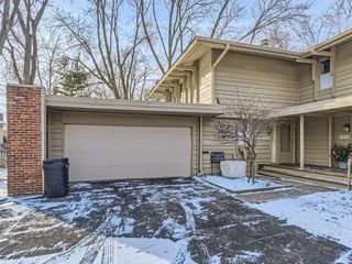 10341 Scarborough Rd, Bloomington, MN 55437