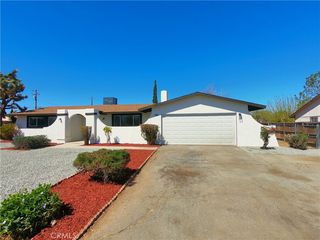 9780 Victor Ave, Hesperia, CA 92345