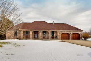 37567 N  Sarah Dr, Wadsworth, IL 60083