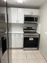 666 W  81st St #318, Hialeah, FL 33014