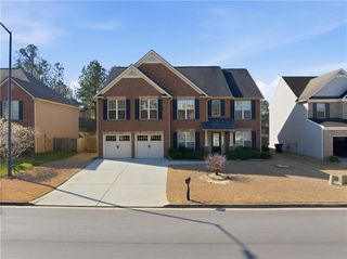316 Caledonian Cir, Dallas, GA 30132