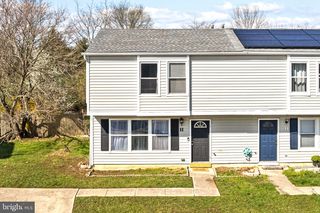 11 Farmhouse Ct, Sicklerville, NJ 08081