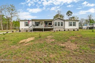 138 Collins Tpke, Deer Lodge, TN 37726