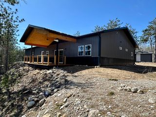 8510 Winding Ridge Dr, Millersburg, MI 49759