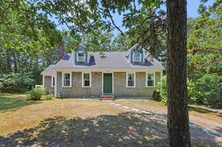 101 John Joseph Rd, Harwich, MA 02645