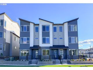 18670 SW Precipice Ln, Beaverton, OR 97007
