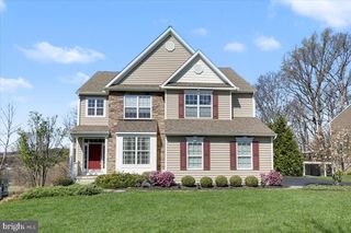 230 Ironstone Ln, Elverson, PA 19520