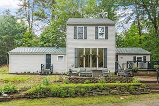 431-431A Brattleboro Rd, Bernardston, MA 01337