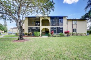 304 Pine Ridge Circle #B-2, Greenacres, FL 33463