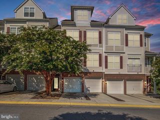1802 Cedar Cove Way #201, Woodbridge, VA 22191