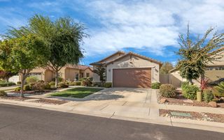 1379 Mill Run Ct, Manteca, CA 95336