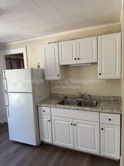 1 Newhall St #5, Fairfield, ME 04937