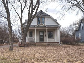 2737 3rd Street, Eau Claire, WI 54703