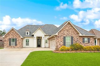 817 Capistrano Ct, Covington, LA 70433