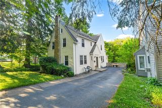 60 Paris Rd, New Hartford, NY 13413