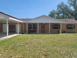 6611 Cromwell Rd, Lakeland, FL 33809