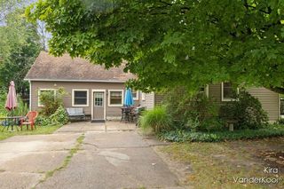 135 N  1st St, Cedar Springs, MI 49319