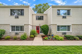 28 Richmond Boulevard #1B, Ronkonkoma, NY 11779