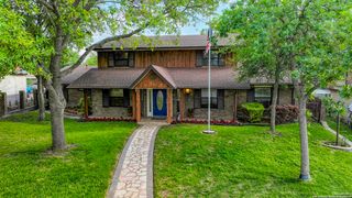9326 FERNGLEN DR, San Antonio, TX 78240