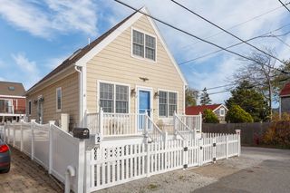 2 Basin St, Newburyport, MA 01950