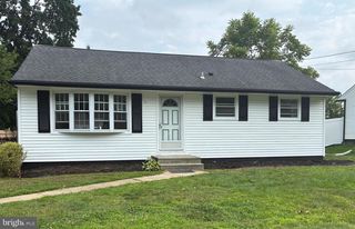 112 Cressmont Ave, Blackwood, NJ 08012