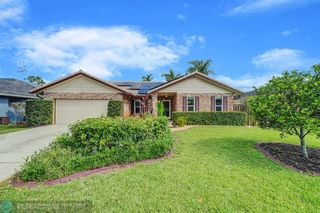 7117 NW 45th St, Coral Springs, FL 33065